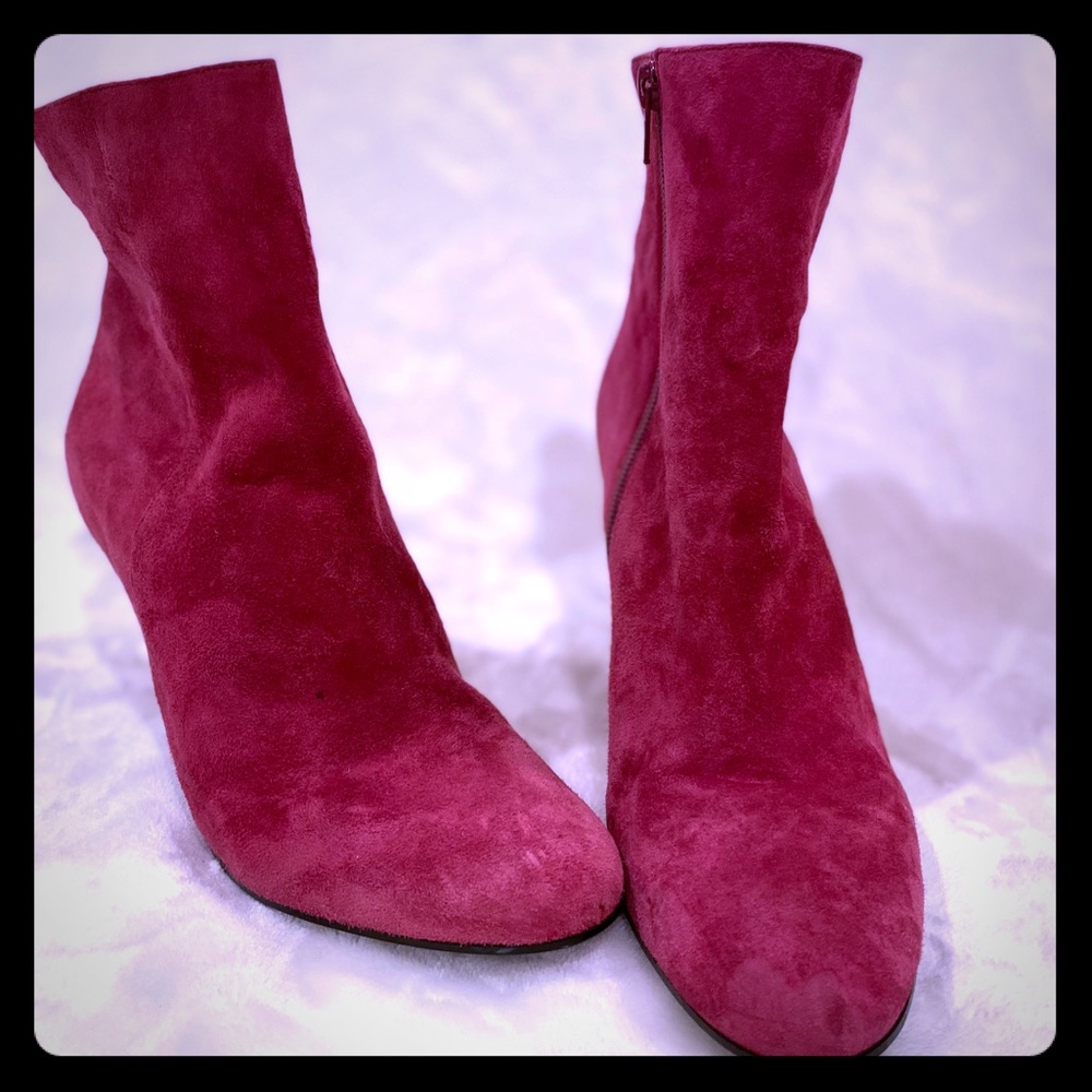 Nine West pink zipper booties